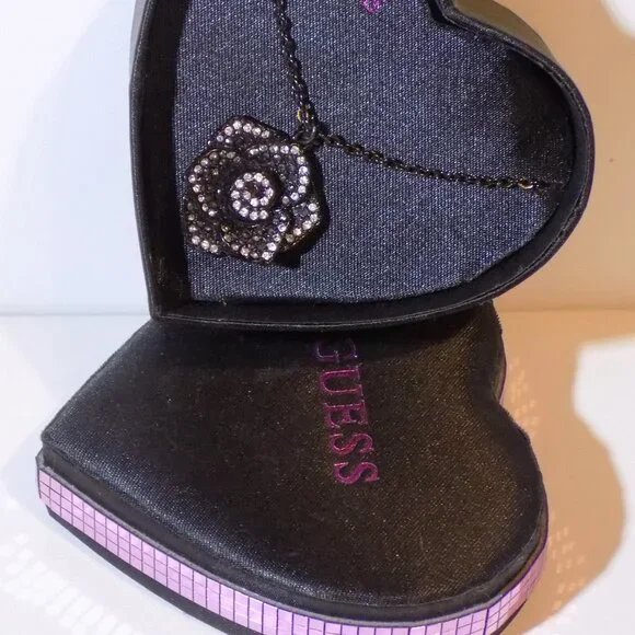 Lot 2 New Guess Interchangeable Brooch Choker & Crystal Flower Necklace Bundle - Picture 11 of 15